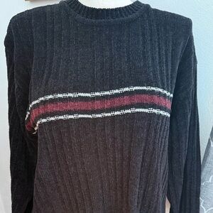 New men's XLT chenille sweater in black